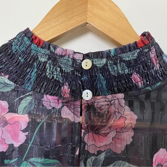 NWT Tularosa Adley Smocked Top Midnight Floral Size Small MSRP $215 - Picture 7 of 12